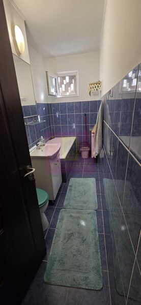 Apartament cu 2 camere, et 1 in Campina